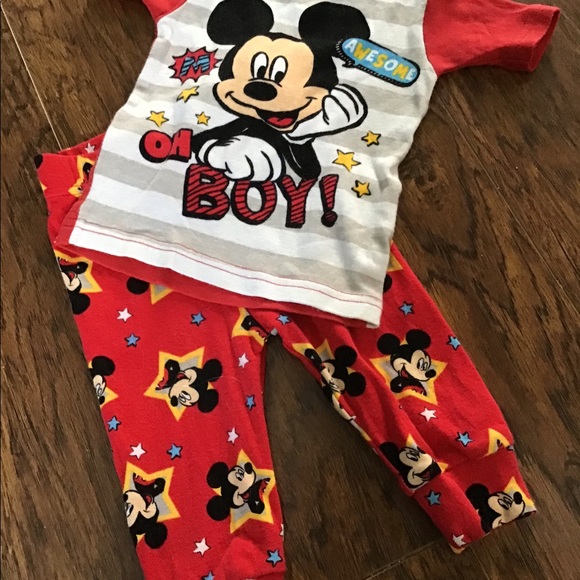 Disney/Gap Bundle 9-12 months - Picture 5 of 7